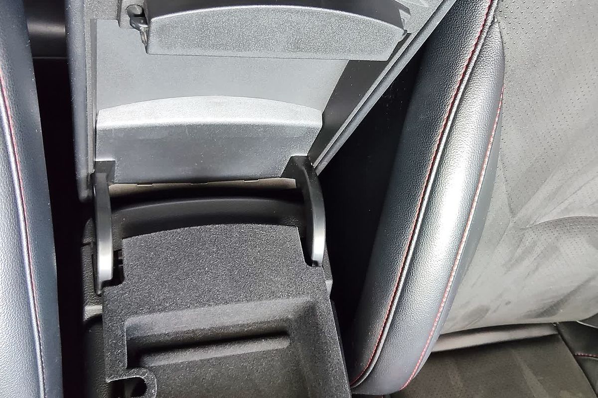 2018 Ford Endura ST-LINE (FWD) CA MY19