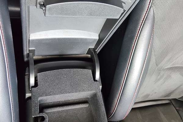 2018 Ford Endura ST-LINE (FWD) CA MY19