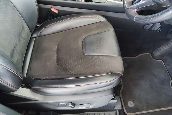 2018 Ford Endura ST-LINE (FWD) CA MY19