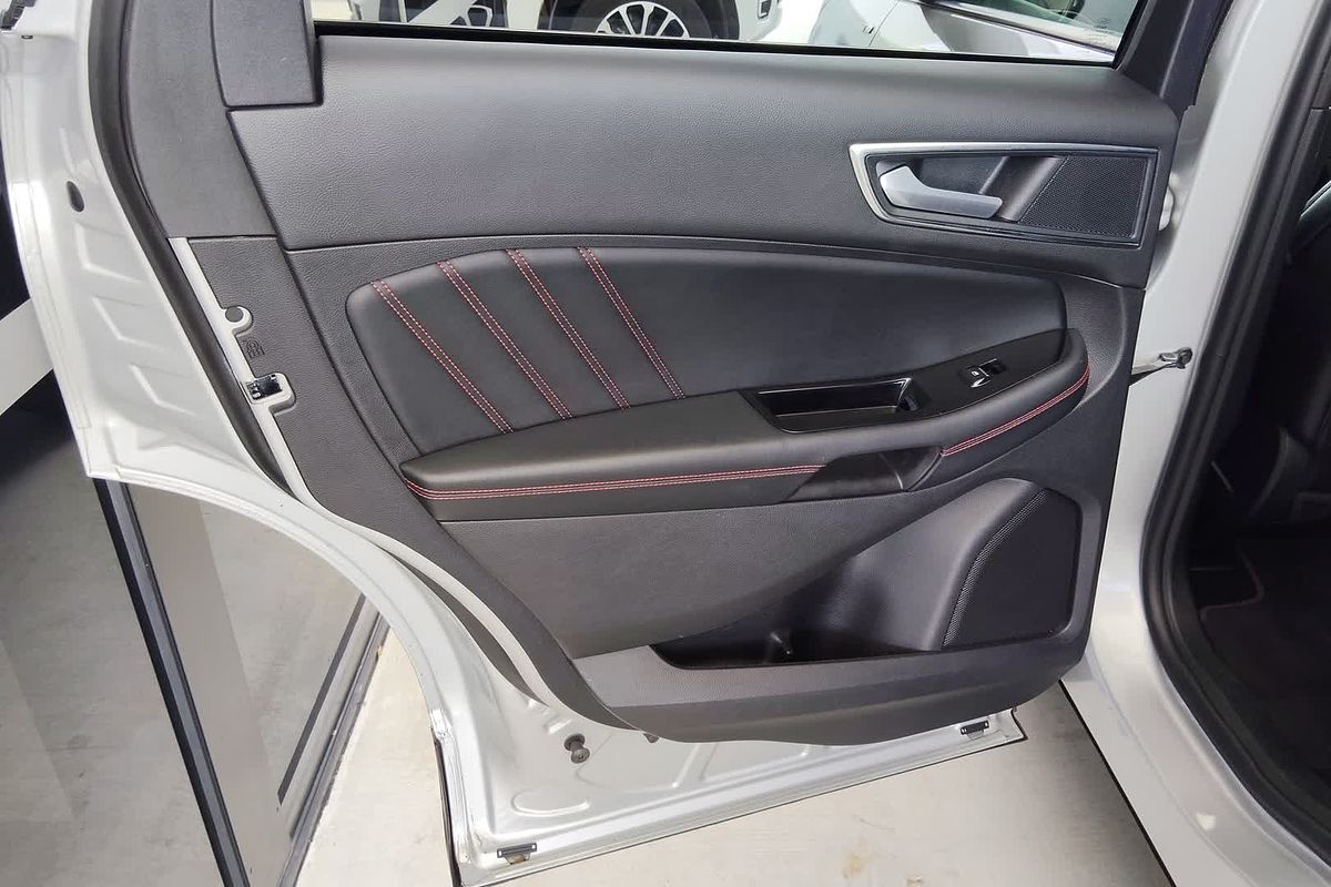 2018 Ford Endura ST-LINE (FWD) CA MY19