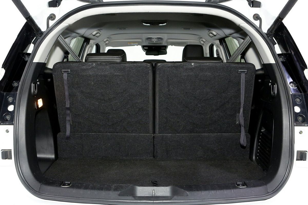 2023 Isuzu MU-X LS-T