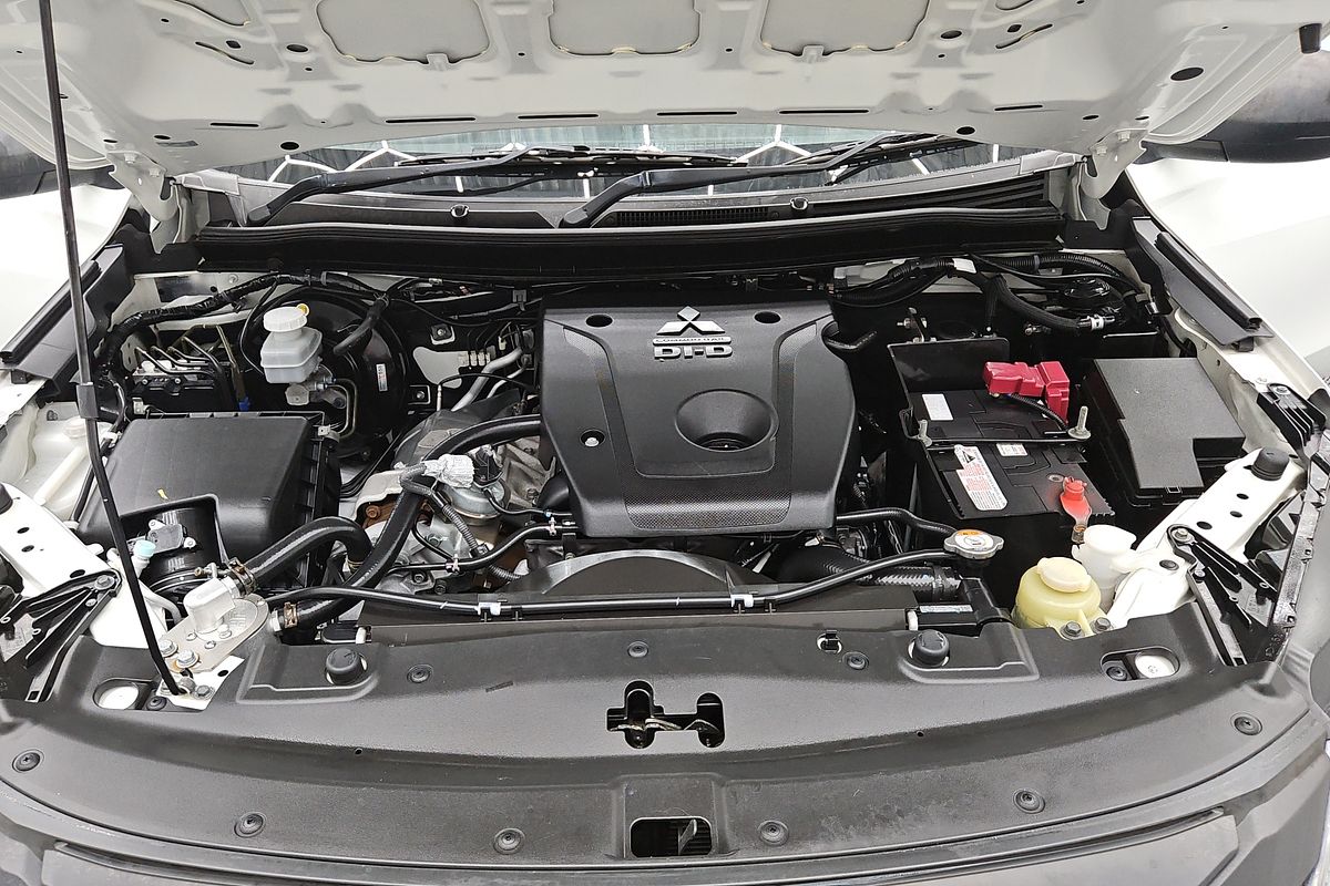 2019 Mitsubishi Triton GLS MR 4X4