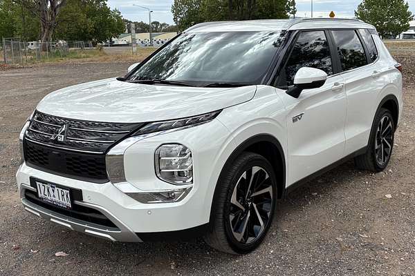 2024 Mitsubishi Outlander Aspire ZM