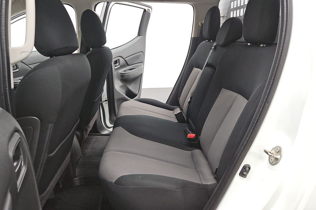 2019 Mitsubishi Triton GLS MR 4X4