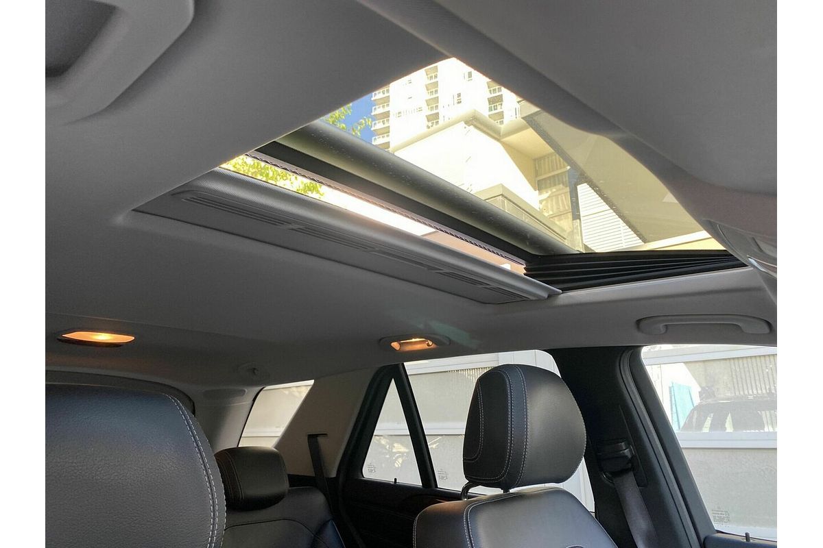 2012 Mercedes-Benz M-Class ML350 BlueTEC W166