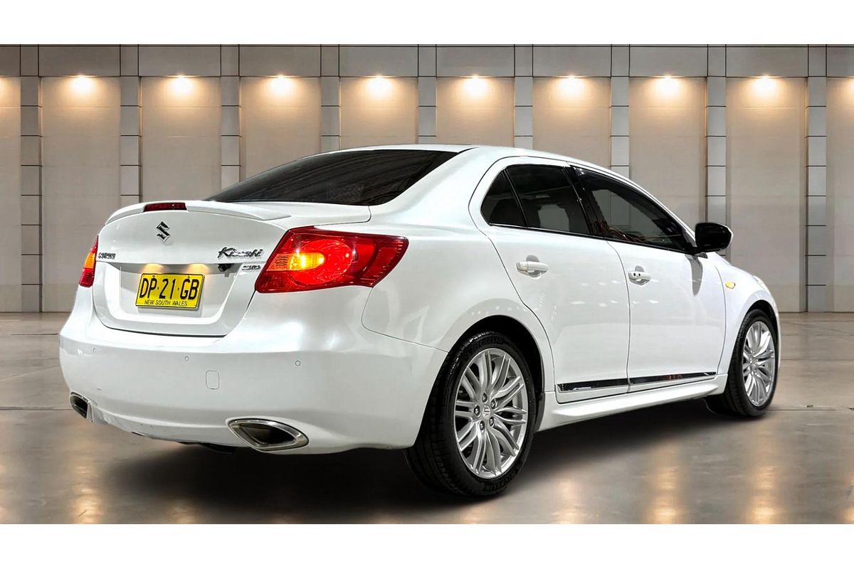 2013 Suzuki Kizashi Sport FR