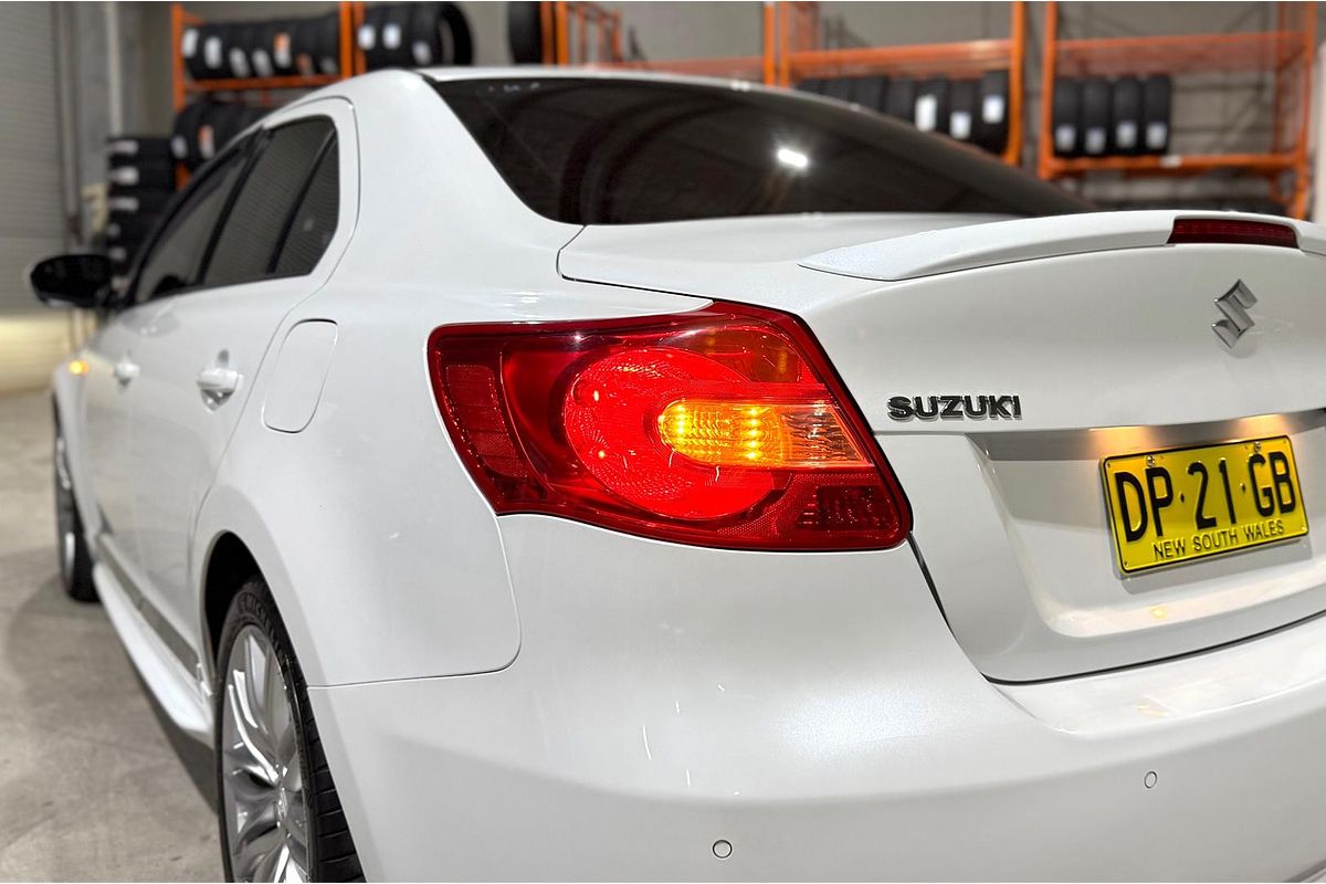 2013 Suzuki Kizashi Sport FR