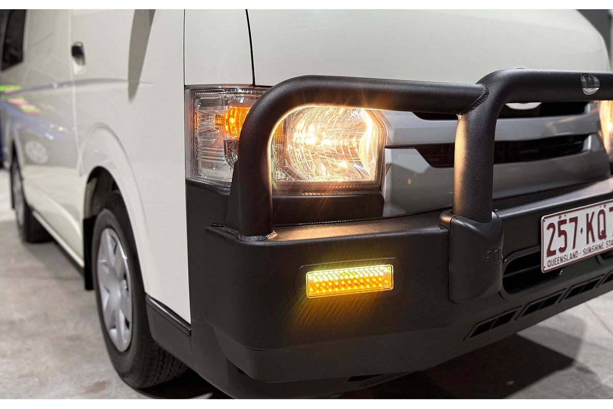 2017 Toyota Hiace KDH201R LWB