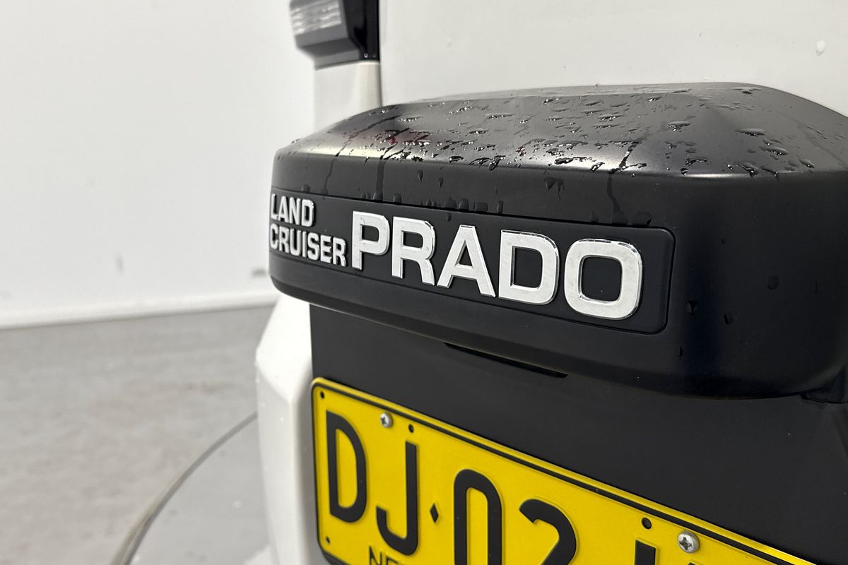 2023 Toyota Landcruiser Prado GX GDJ150R