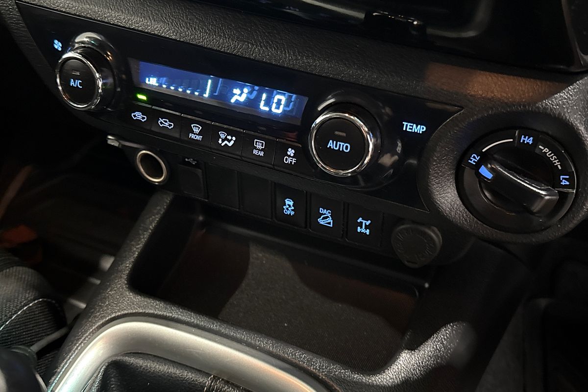 2019 Toyota Hilux SR5 GUN126R 4X4