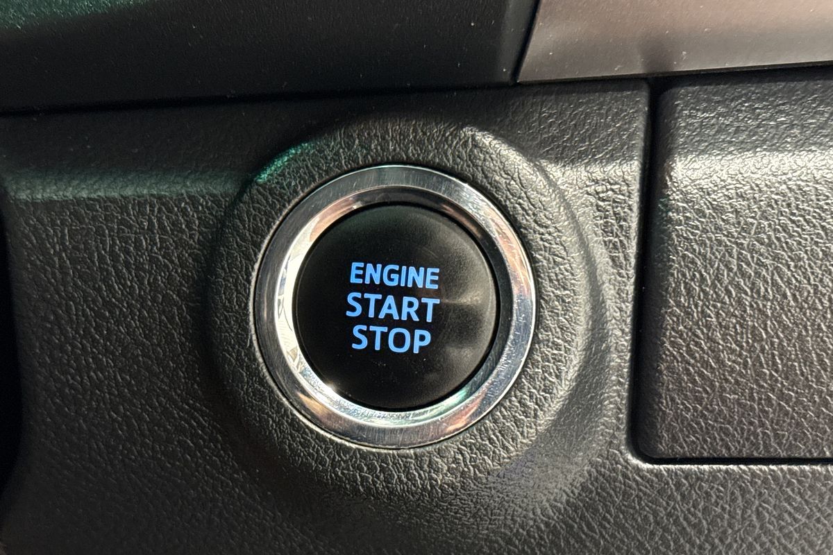 2019 Toyota Hilux SR5 GUN126R 4X4