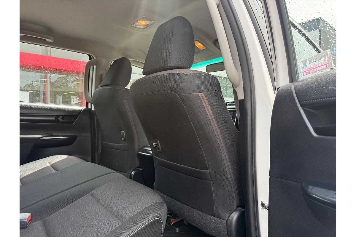 2018 Toyota Hilux SR GUN126R 4X4