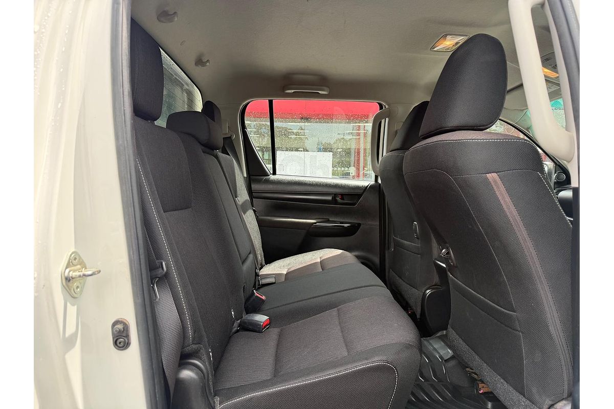 2018 Toyota Hilux SR GUN126R 4X4