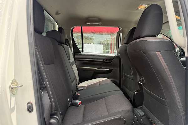 2018 Toyota Hilux SR GUN126R 4X4