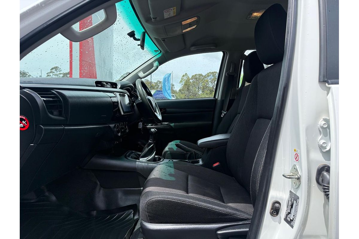 2018 Toyota Hilux SR GUN126R 4X4