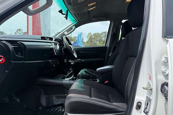2018 Toyota Hilux SR GUN126R 4X4