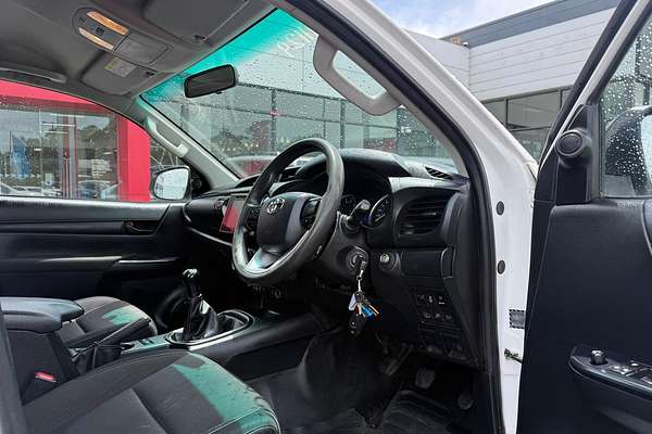 2018 Toyota Hilux SR GUN126R 4X4