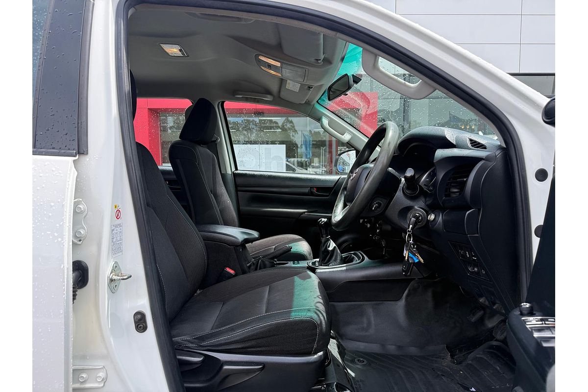 2018 Toyota Hilux SR GUN126R 4X4
