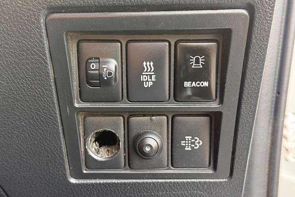 2018 Toyota Hilux SR GUN126R 4X4