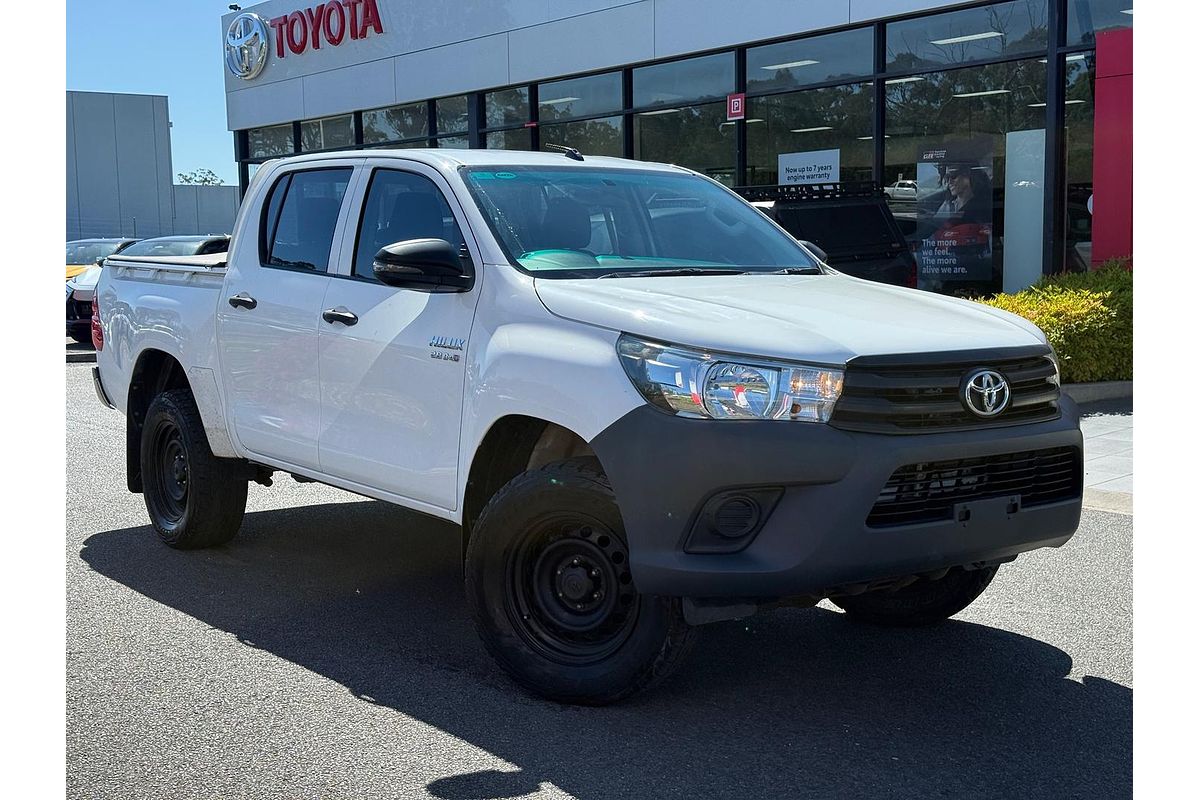 2017 Toyota Hilux Workmate GUN125R 4X4