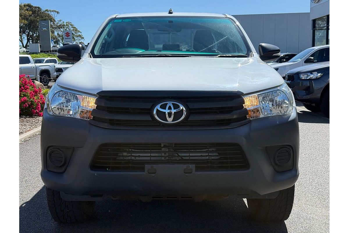 2017 Toyota Hilux Workmate GUN125R 4X4