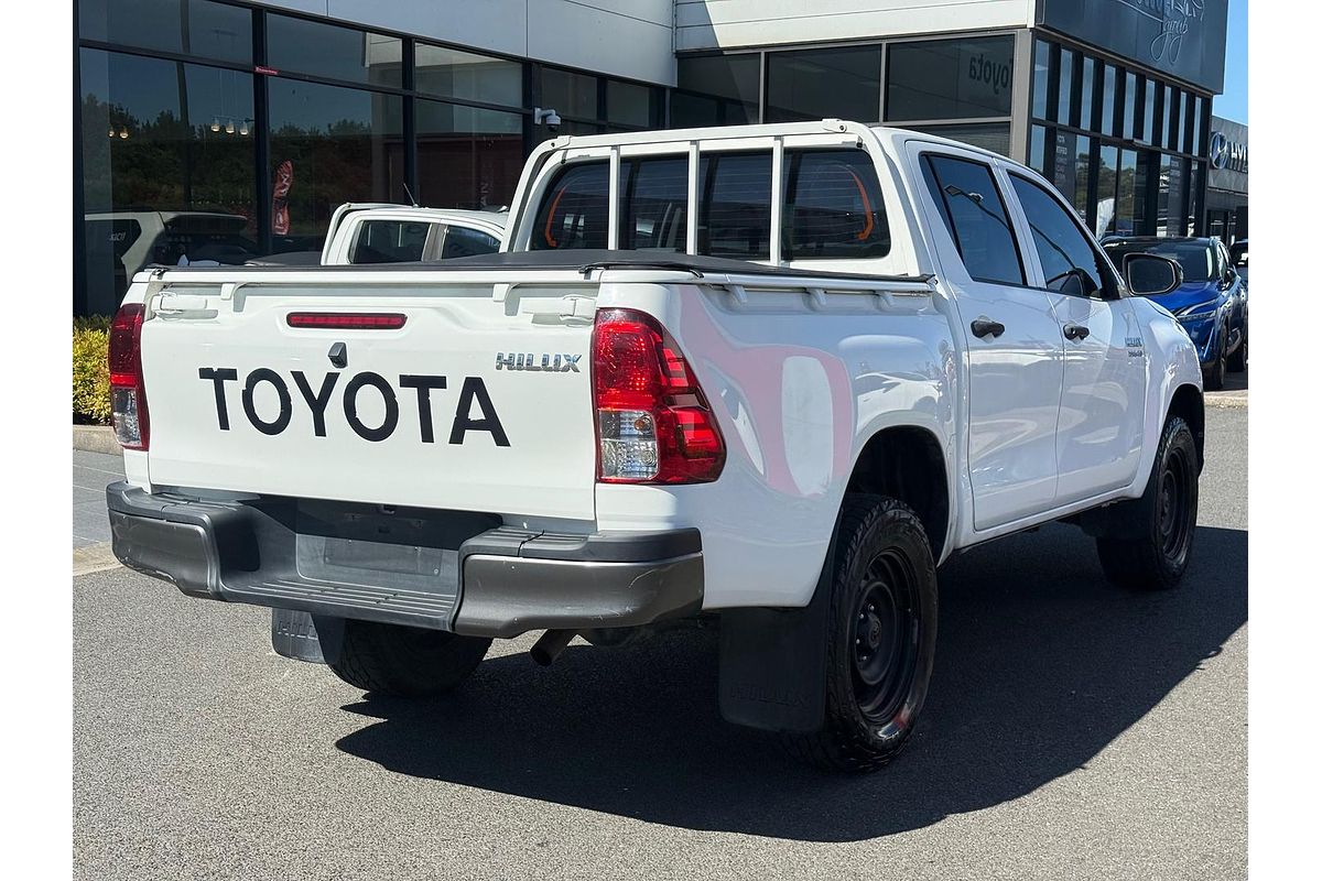 2017 Toyota Hilux Workmate GUN125R 4X4