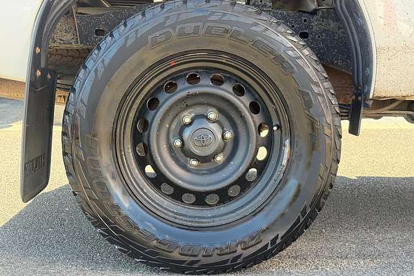 2017 Toyota Hilux Workmate GUN125R 4X4