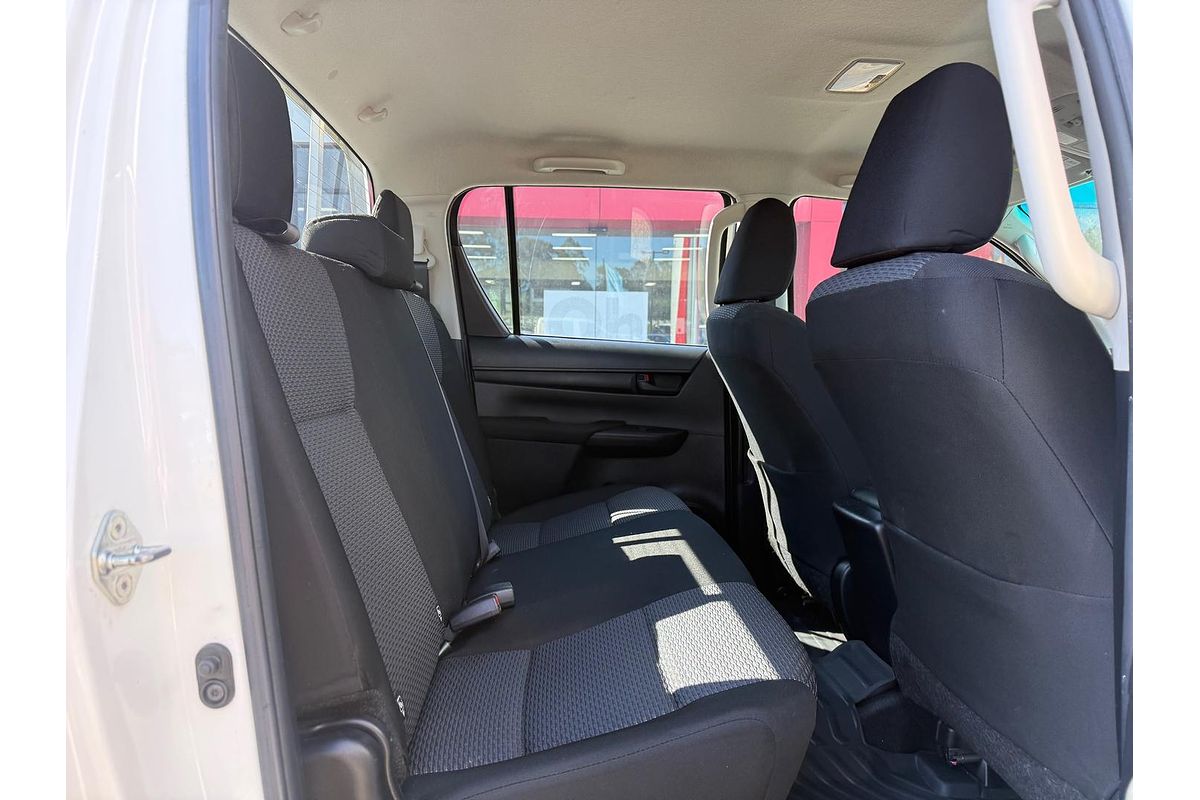 2017 Toyota Hilux Workmate GUN125R 4X4