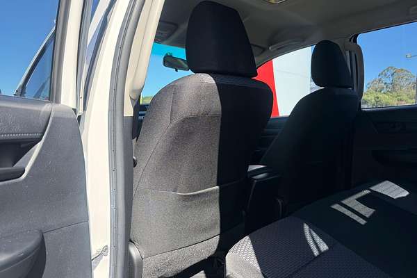 2017 Toyota Hilux Workmate GUN125R 4X4