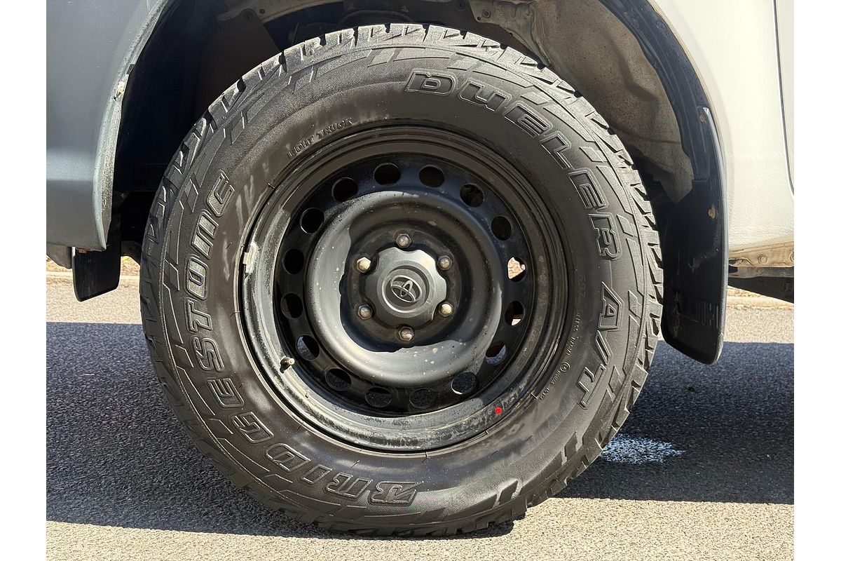 2017 Toyota Hilux Workmate GUN125R 4X4