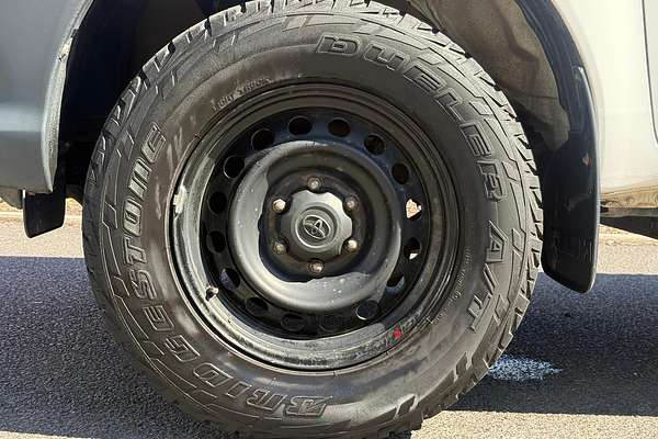 2017 Toyota Hilux Workmate GUN125R 4X4