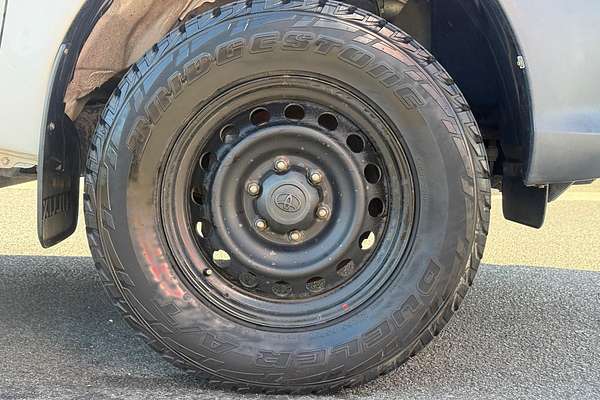 2017 Toyota Hilux Workmate GUN125R 4X4