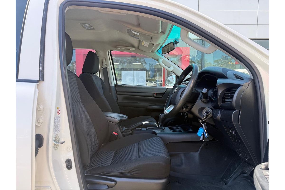 2017 Toyota Hilux Workmate GUN125R 4X4