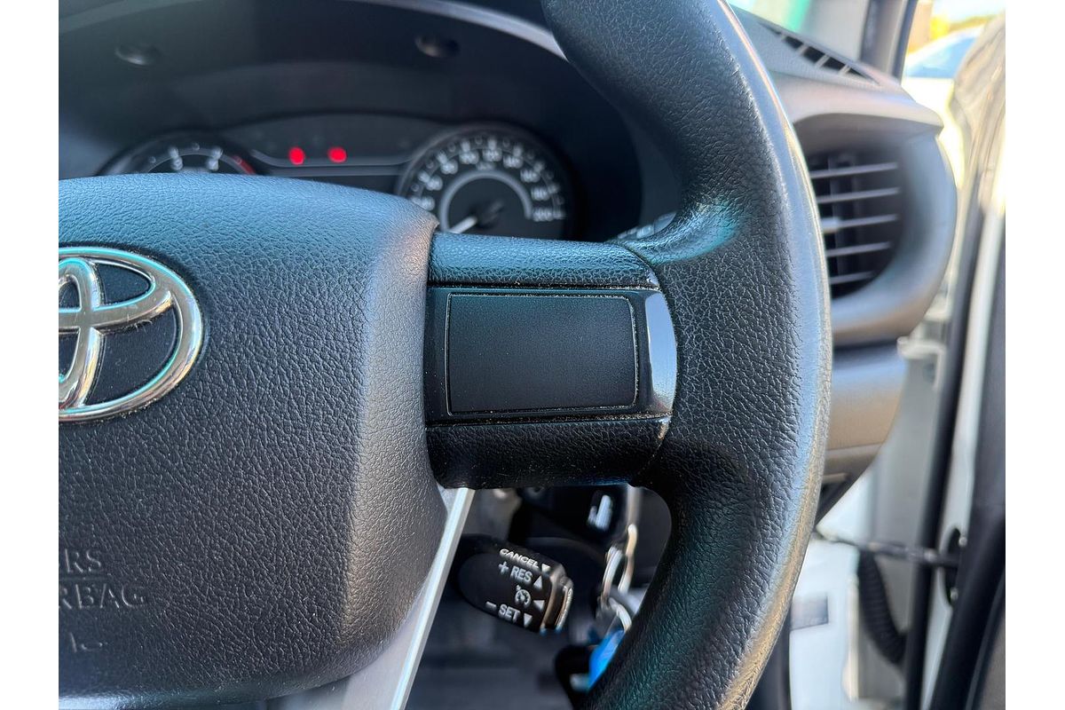 2017 Toyota Hilux Workmate GUN125R 4X4