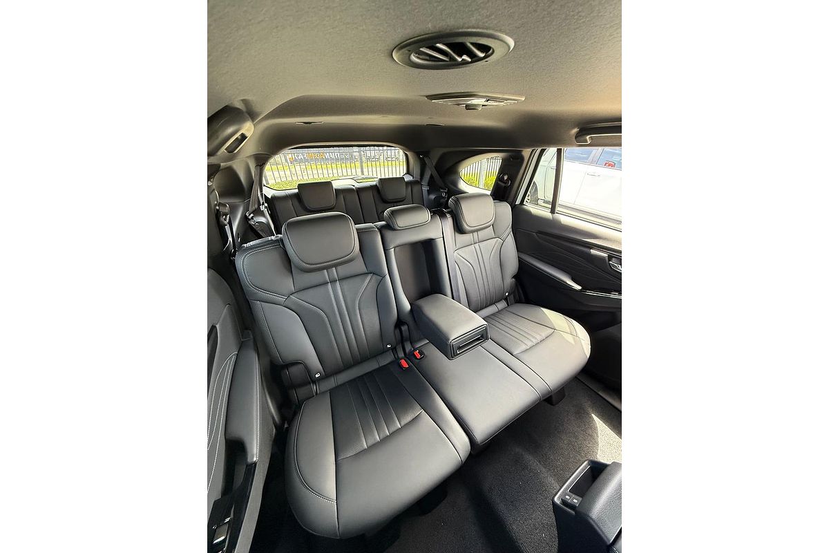 2025 Isuzu MU-X LS-T