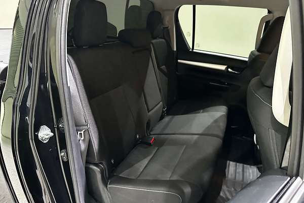 2023 Toyota Hilux SR5 GUN126R 4X4