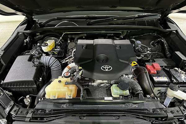 2023 Toyota Hilux SR5 GUN126R 4X4