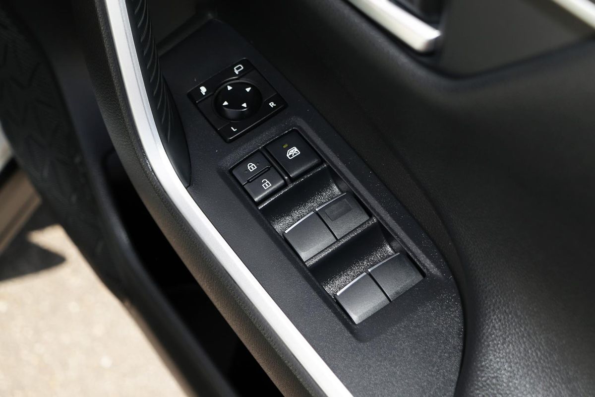 2020 Toyota RAV4 Cruiser MXAA52R