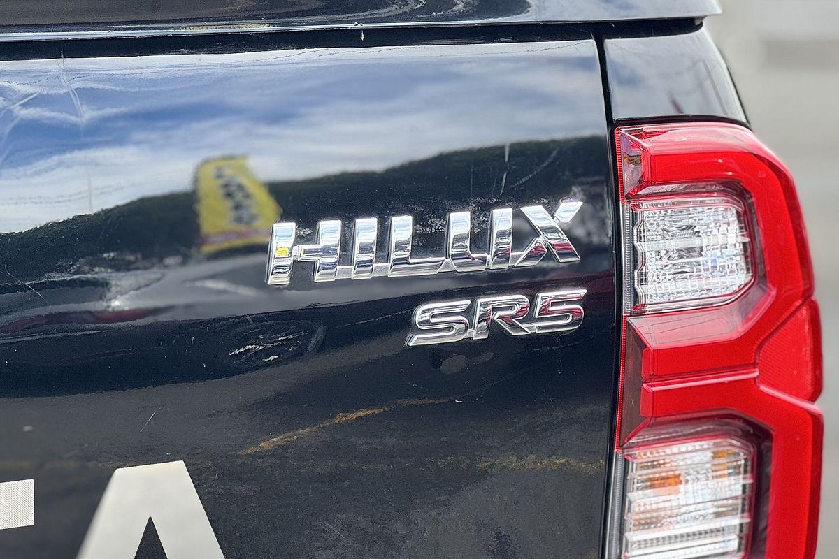 2021 Toyota Hilux SR5 GUN126R 4X4
