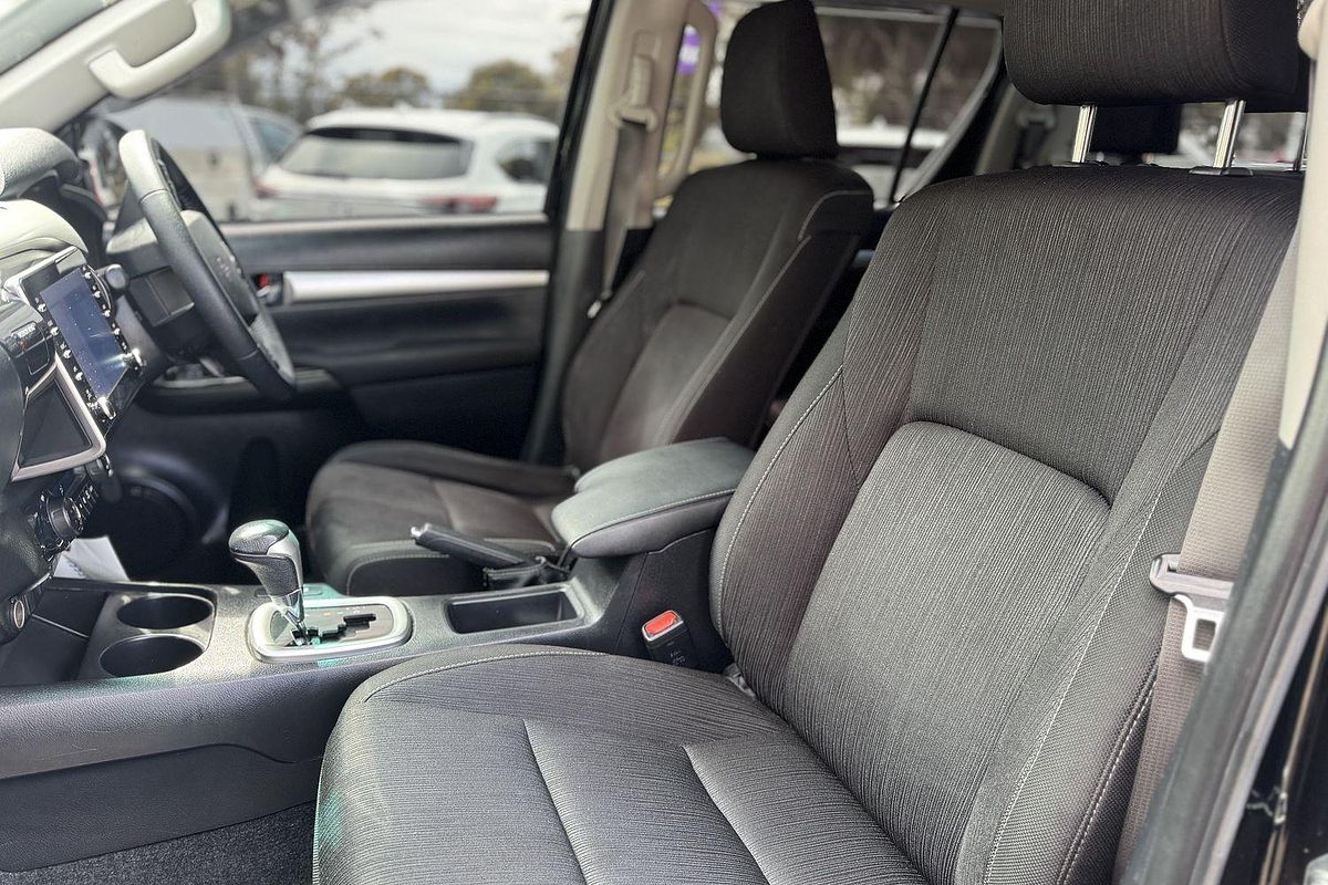 2021 Toyota Hilux SR5 GUN126R 4X4