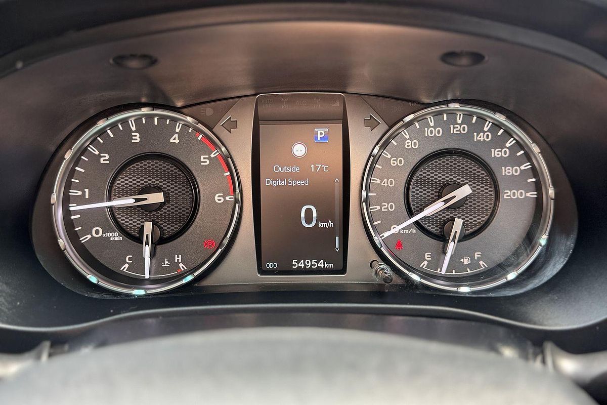 2021 Toyota Hilux SR5 GUN126R 4X4