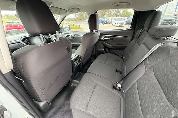 2024 Isuzu D-MAX LS-M 4X4