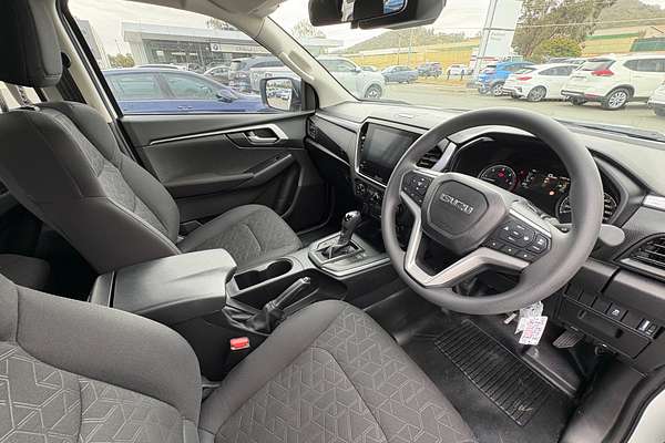 2024 Isuzu D-MAX LS-M 4X4
