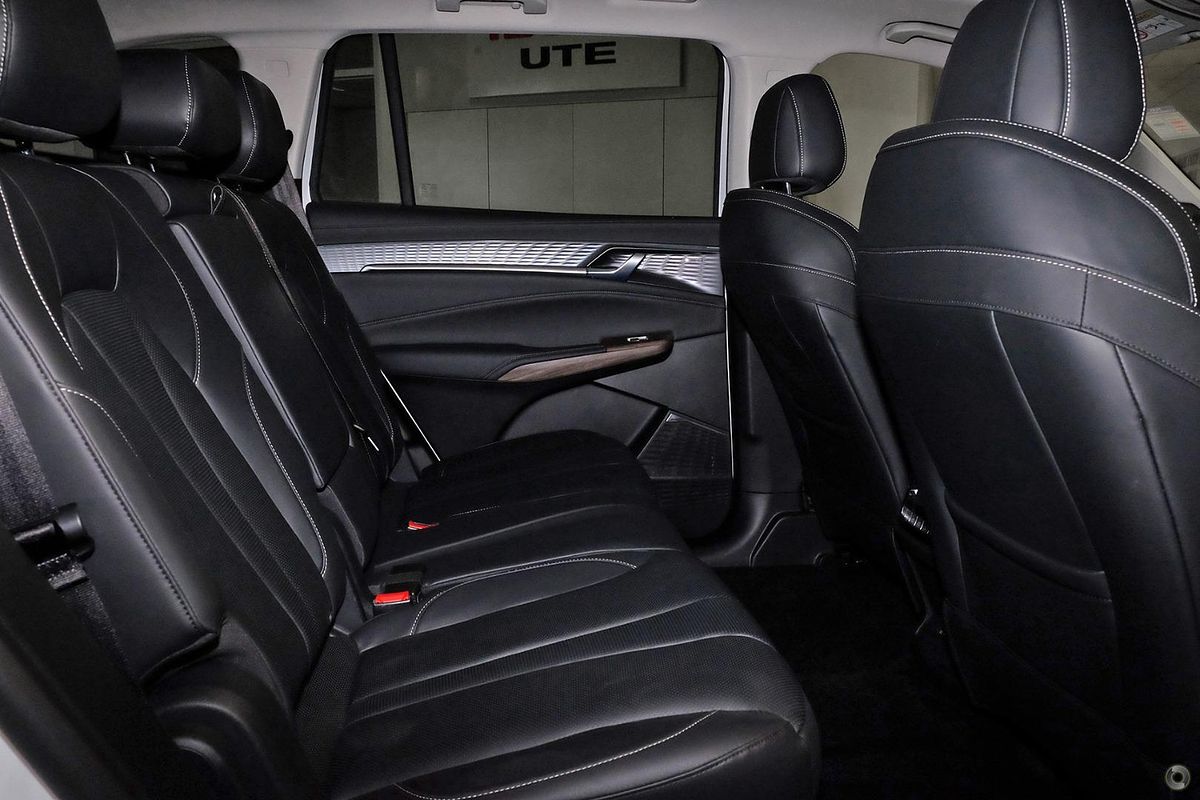 2025 MG QS Essence IS31