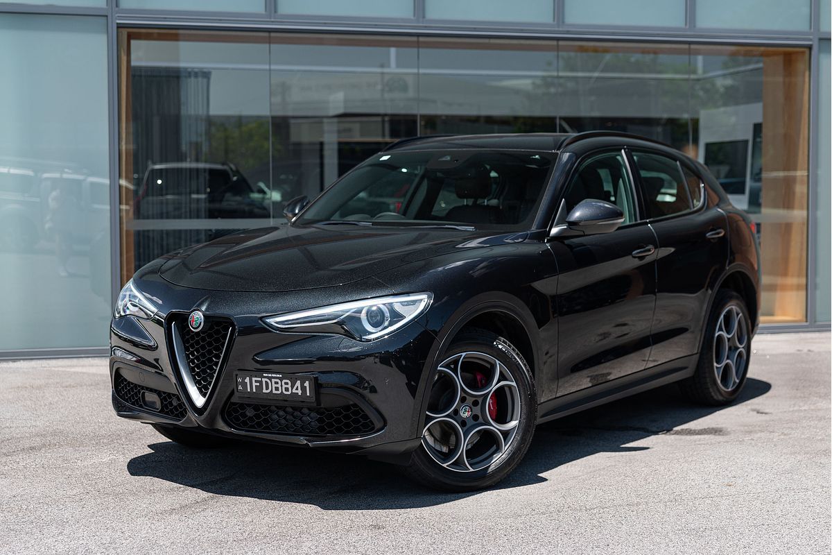 2017 Alfa Romeo Stelvio First Edition
