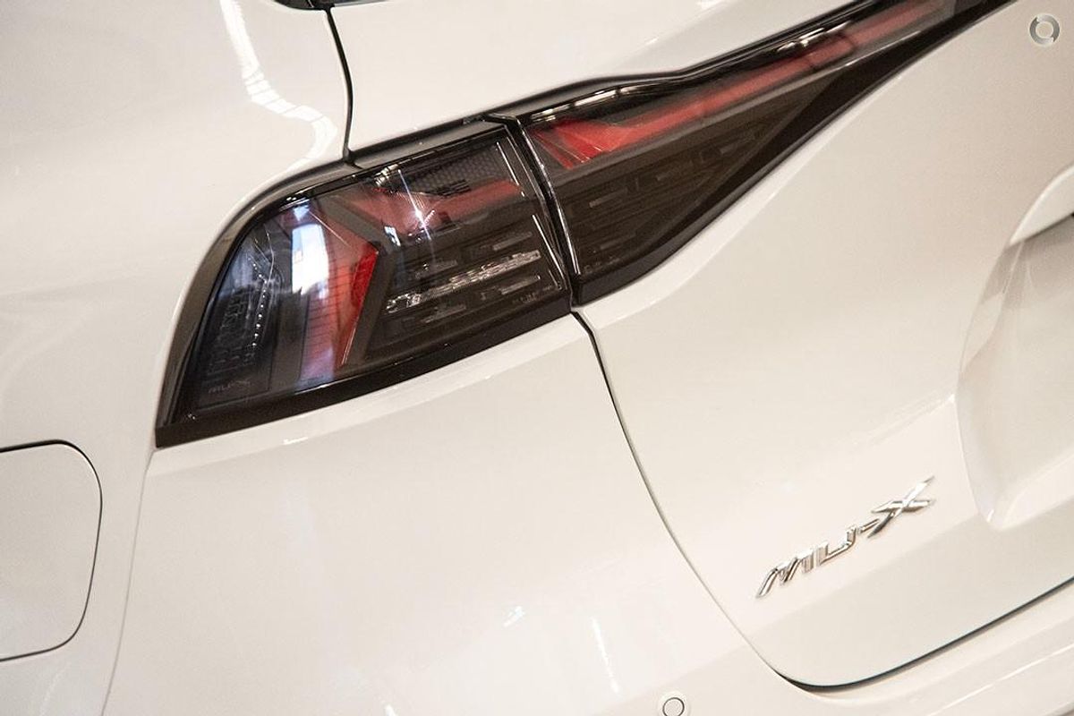 2025 Isuzu MU-X LS-T