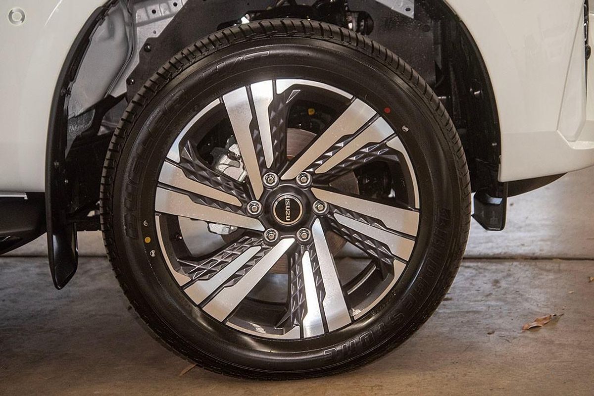 2025 Isuzu MU-X LS-T