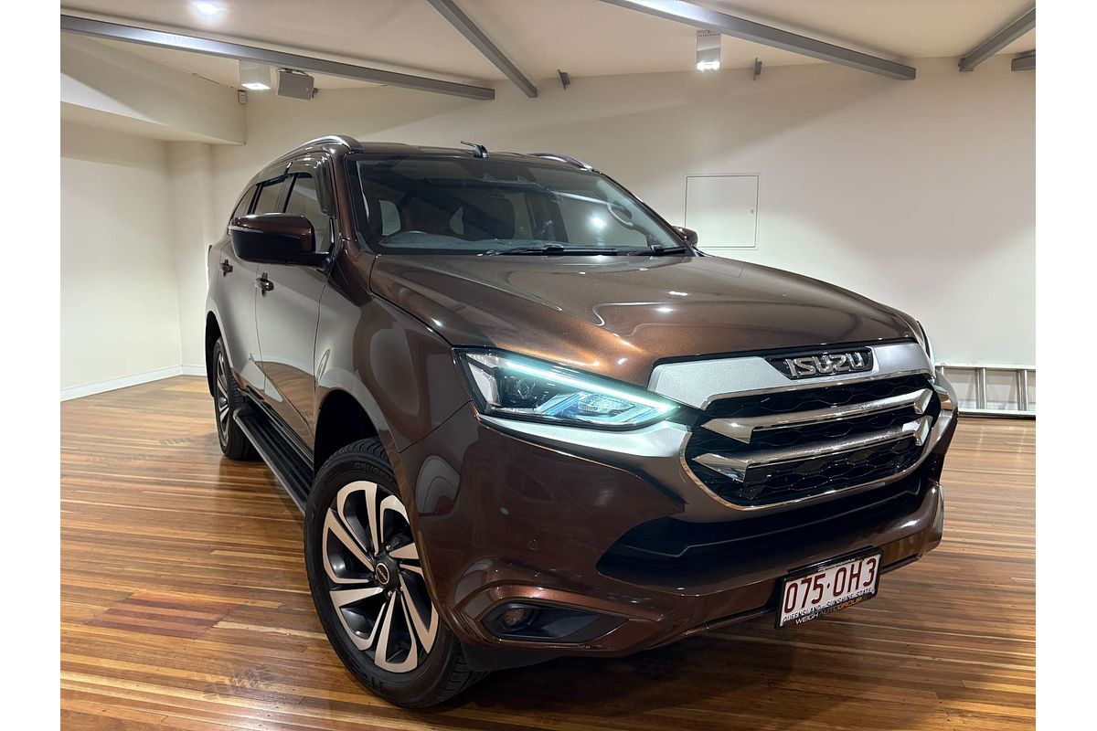 2021 Isuzu MU-X LS-T