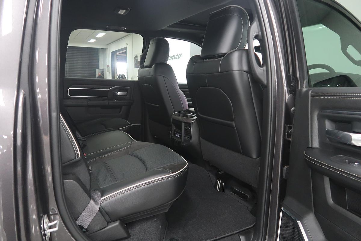 2025 RAM 2500 Laramie DJ 4X4