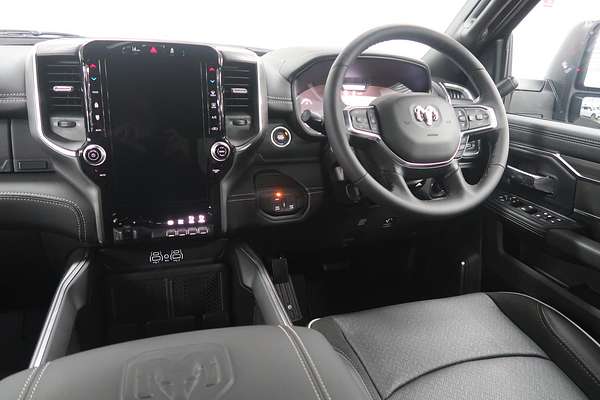 2025 RAM 2500 Laramie DJ 4X4